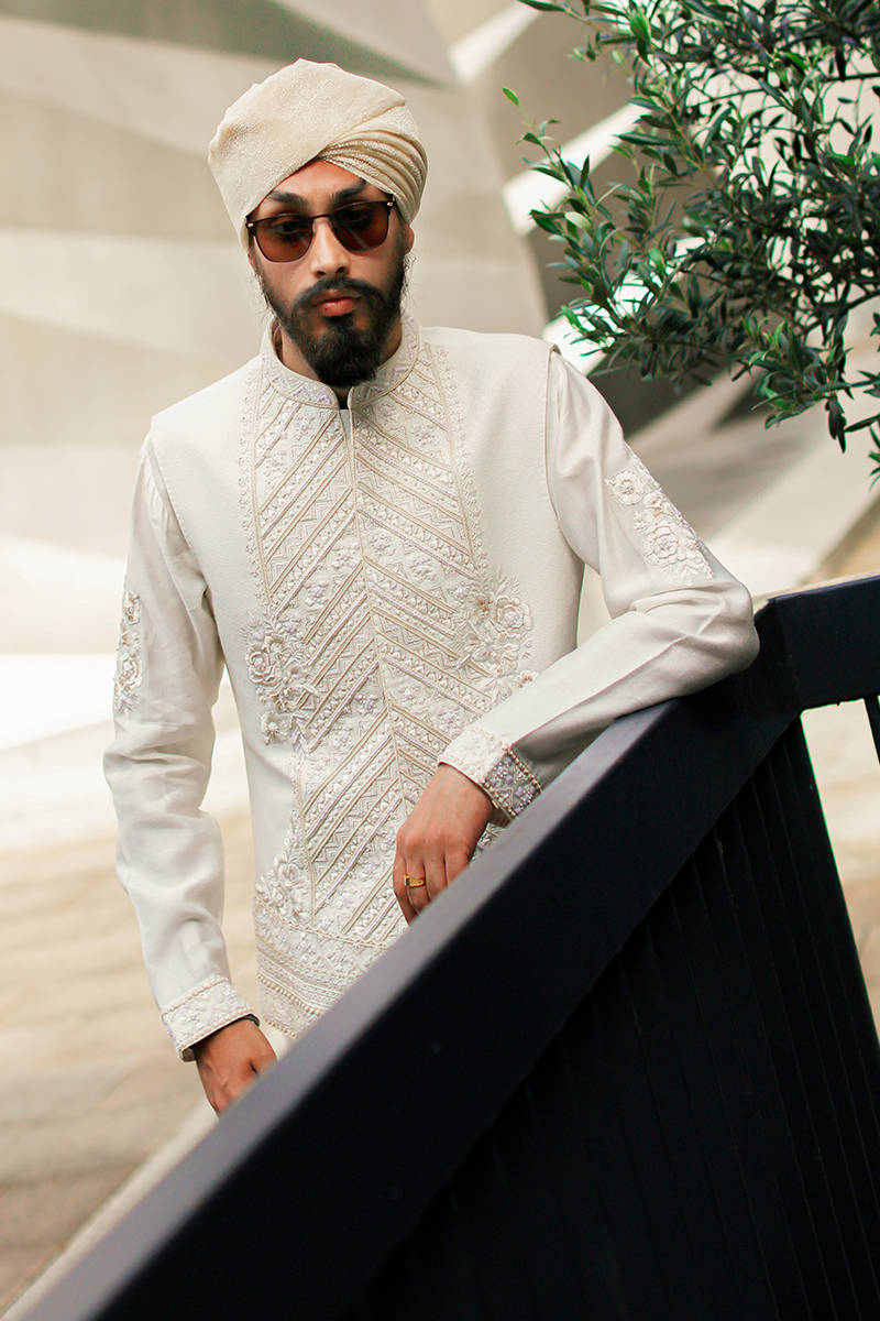 Mohsin Naveed Ranjha White Waistcoat Suit (GW-565)