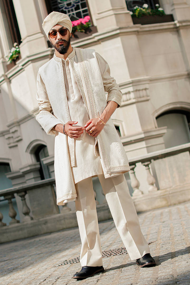 Mohsin Naveed Ranjha White Waistcoat Suit (GML-176-A)