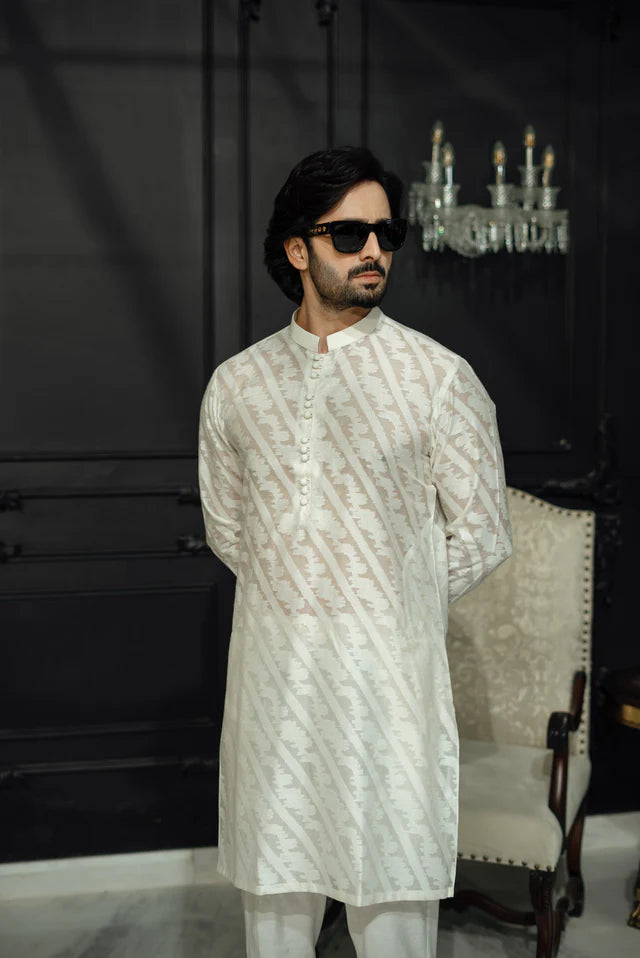 Humayun Alamgir Qamash Kurta Pyjama