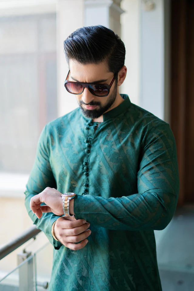 Humayun Alamgir Qamash Kurta Pyjama