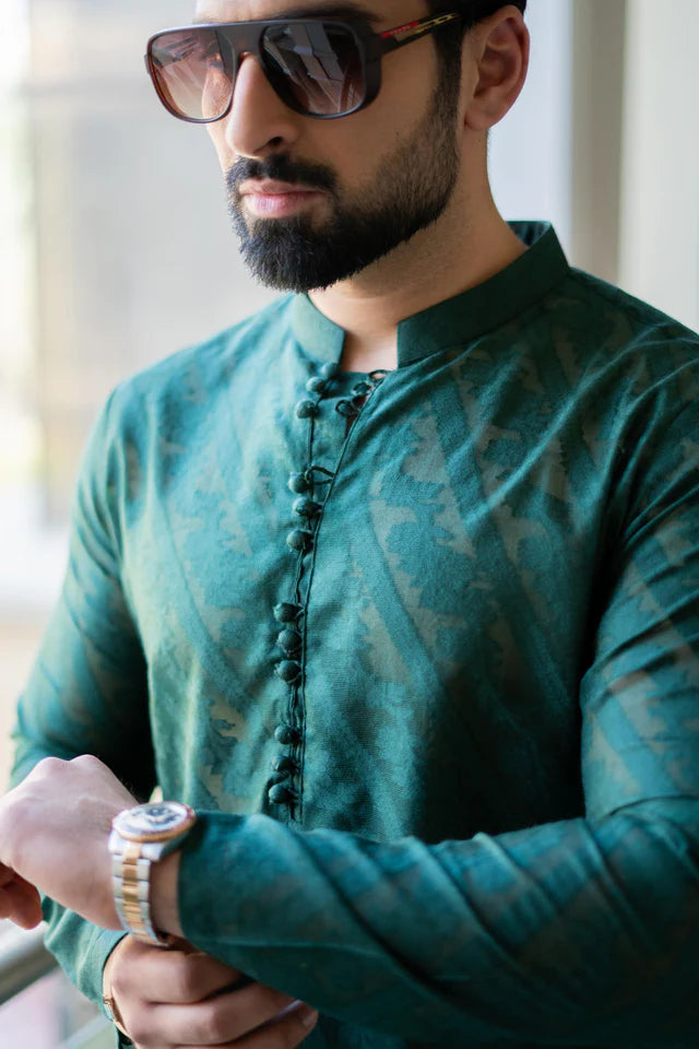 Humayun Alamgir Qamash Kurta Pyjama