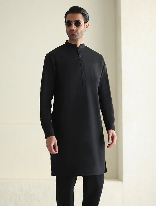 Ismail Farid Black Classic Kurta Pyjama (DKRT113)