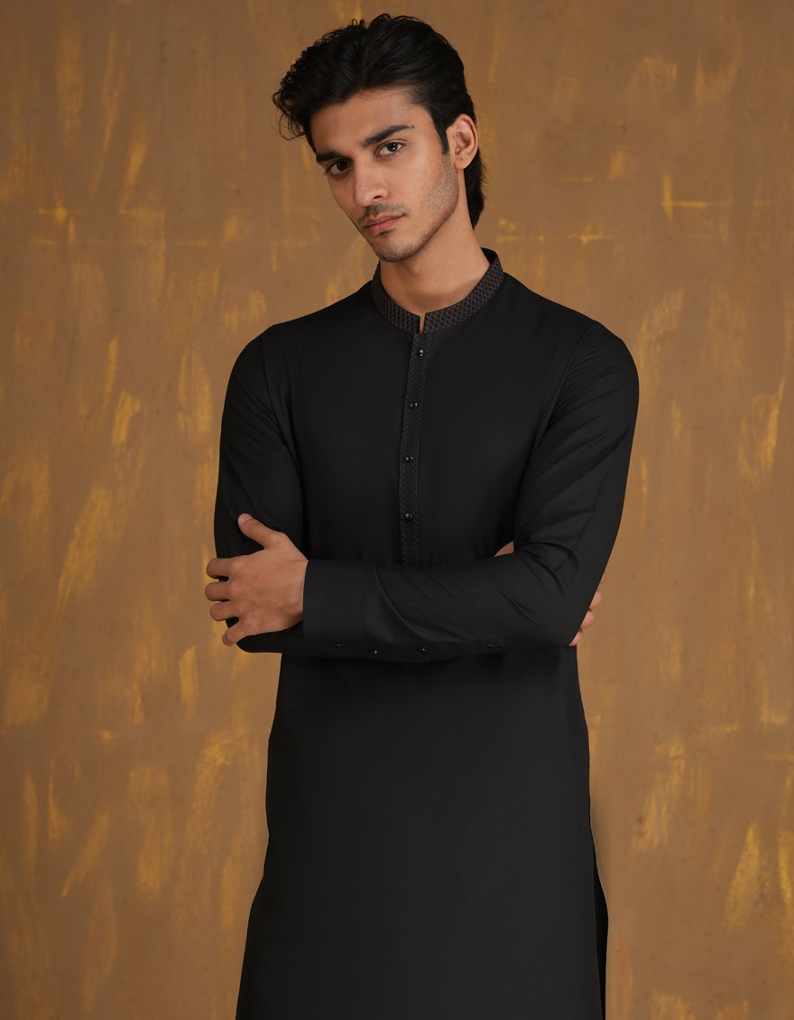 Black Embroidered Kurta Pyjama