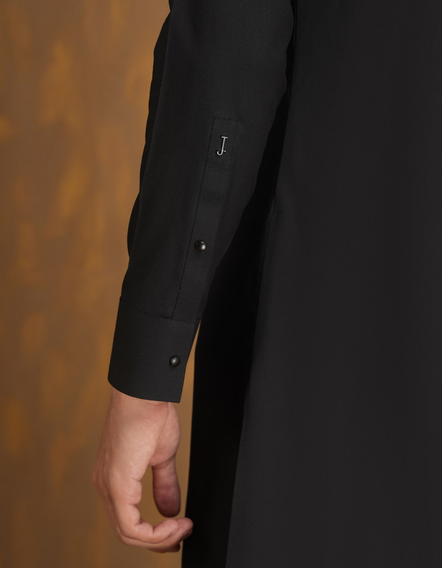 Black Embroidered Kurta Pyjama