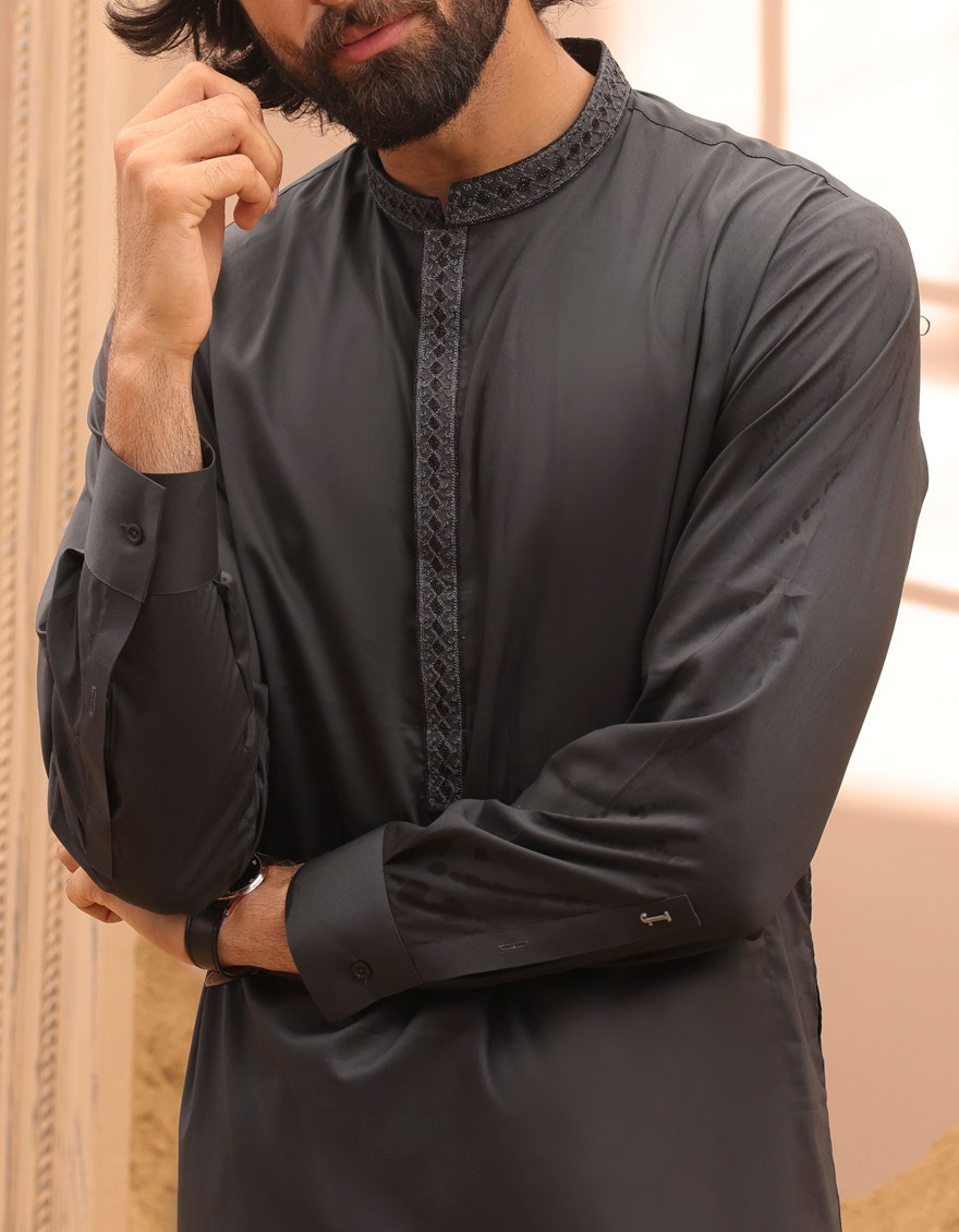 Dark Green Embroidered Kurta Pyjama